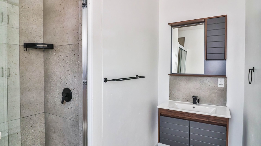 4 Bedroom Property for Sale in Kleinmond Western Cape